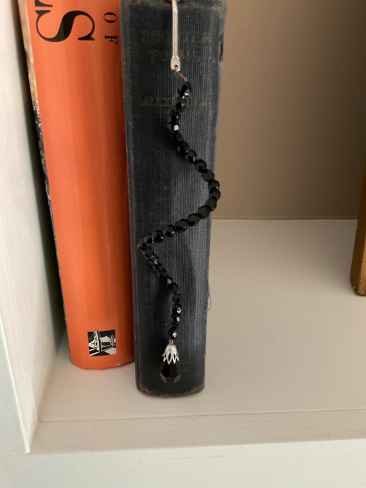 Spiral Chinese Rondell Beaded Bookmark W/ Black Pendant