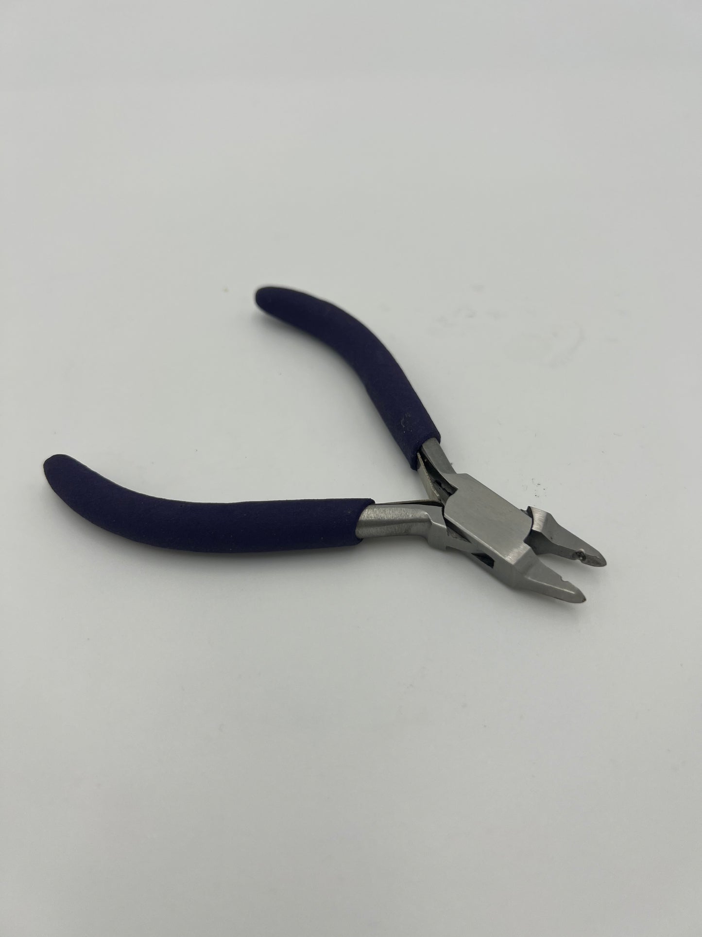 Crimping Tool For Round Bead