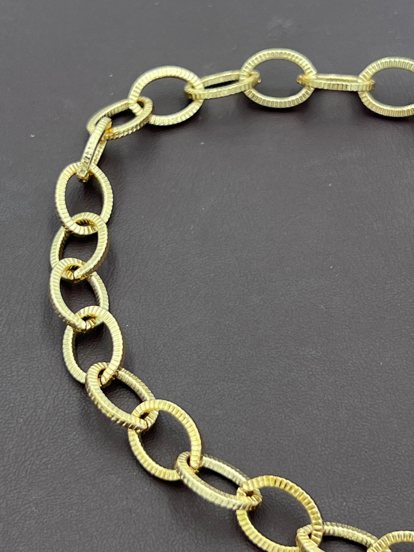 15x11 Goldplated Grooved Oval Thick Chain Priced Per Foot