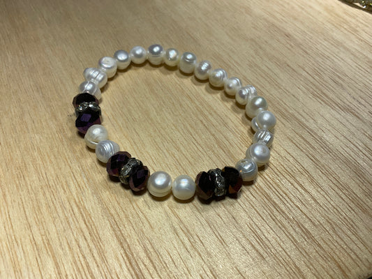 Freshwater Pearl and Crystal Beaded Bracelet